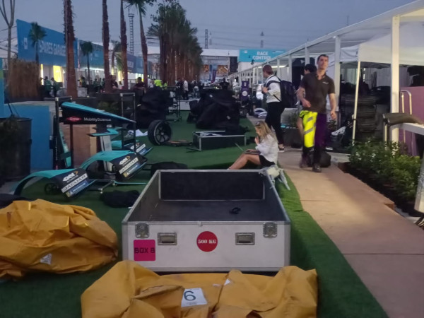 Mobil-mobil Formula E Langsung Dibongkar usai Balapan, Begini Penampakannya