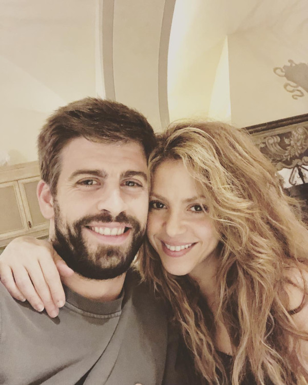 Perjalanan Asmara Shakira dan Pique yang Berpisah Gegara Selingkuh