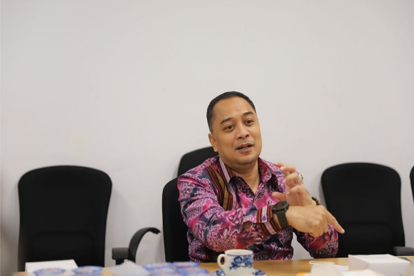 Bangkitkan Ekonomi Warga, Wali Kota Surabaya Eri Cahyadi Berdayakan Aset Pemerintah