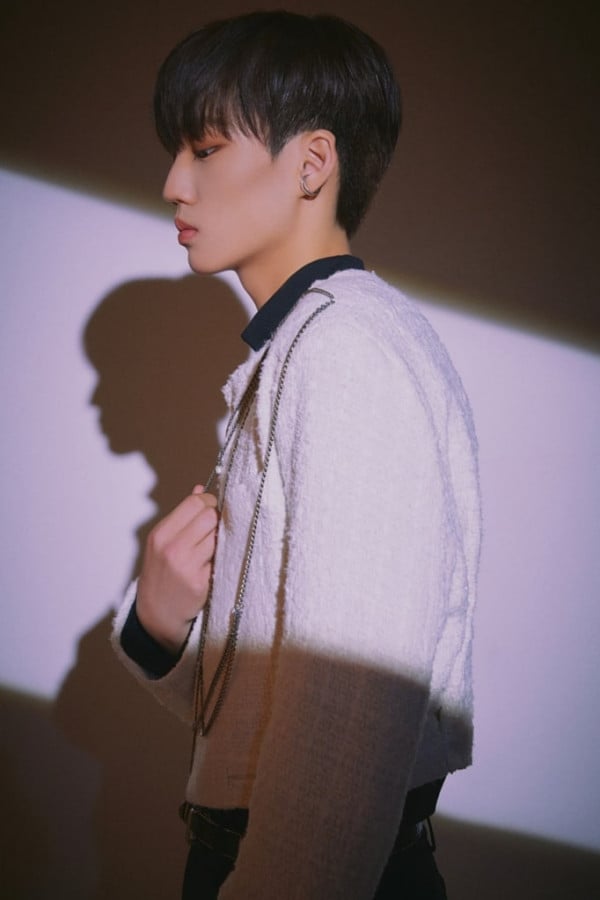 Idol K-Pop Baru Hasil AI Ini Disebut Perpaduan Jaehyun NCT dan Cha Eun-Woo