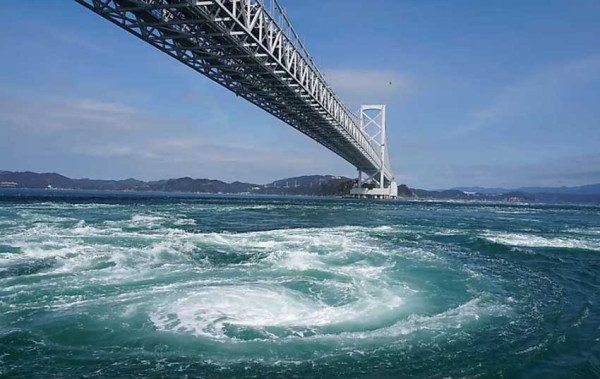 4 Pusaran Air Laut Terbesar di Dunia, Nomor 2 Namanya Populer dalam Cerita Anime