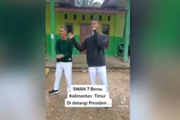 Gokil! Suara Mirip Presiden Jokowi, Adit Primayuda Ishak Pelajar SMAN 7 Berau Viral di Media Sosial