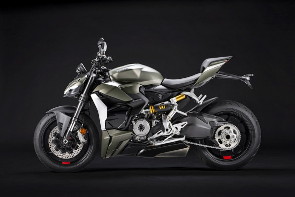 Bukan Merah, Ducati Hadirkan Warna Tak Biasa di Streetfighter V2
