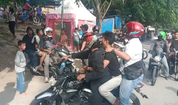 Kampung Narkoba Digerebek Polisi, Belasan Orang Lari Kocar-kacir Lompat ke Sungai