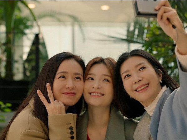 8 Drama Korea Komedi Romantis Terbaru 2022 dengan Rating Tertinggi