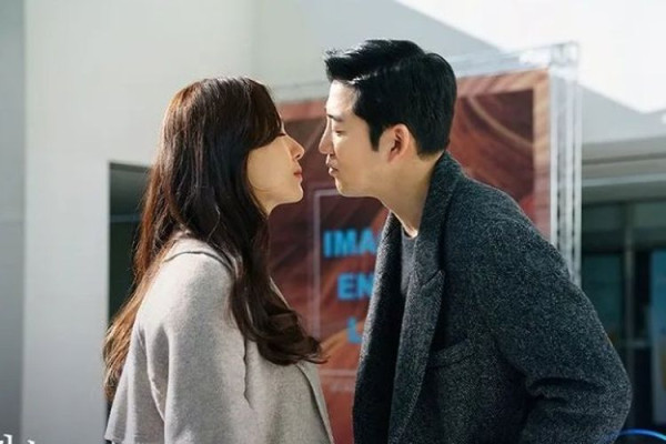 8 Drama Korea Komedi Romantis Terbaru 2022 dengan Rating Tertinggi