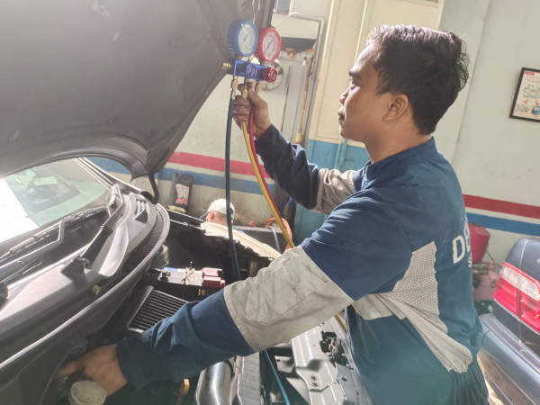 Cara Mandiri Bikin AC Mobil Tetap Sejuk, Nyaman dan Sehat