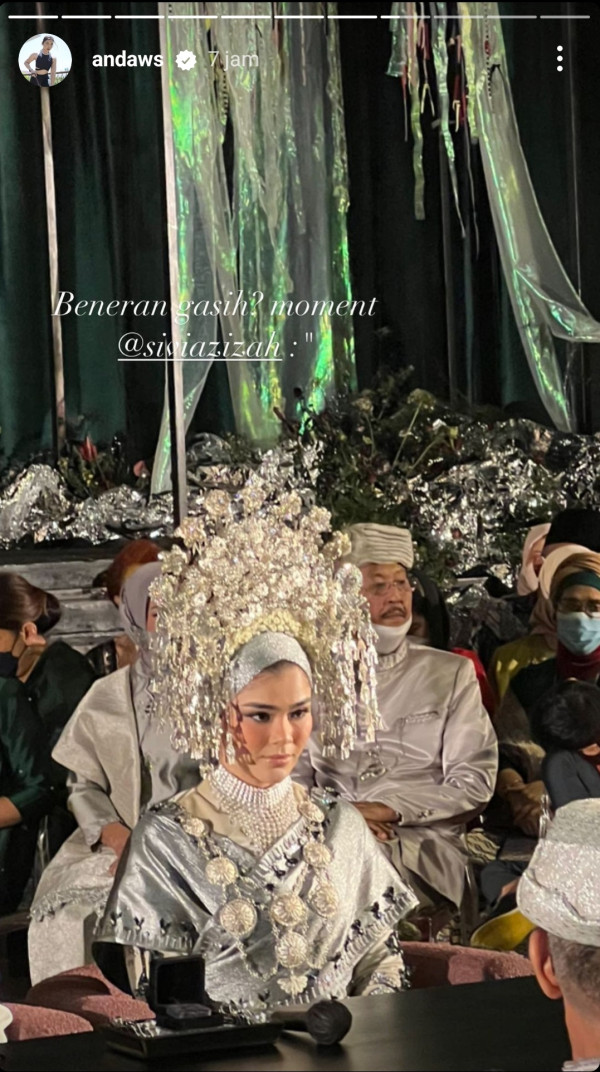 Sivia Azizah Resmi Menikah, Intip Potret Cantiknya dalam Balutan Busana Minang