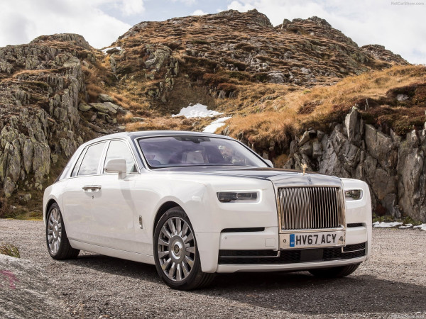 Perbandingan Harga Rolls-Royce Nagita Slavina dengan di Thailand, dan Amerika Serikat