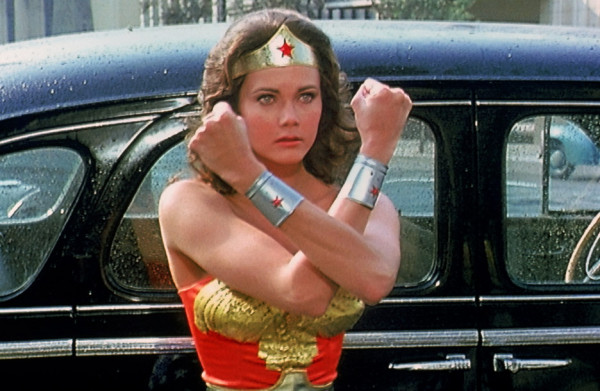 2 Artis yang Pernah Jadi Pemeran Utama Wonder Woman sebelum Gal Gadot