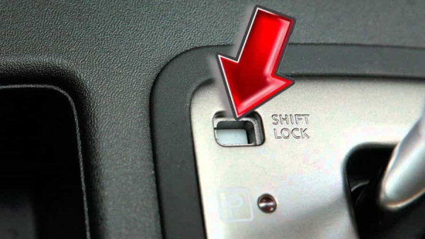 Cara Menggunakan Fitur Shift Lock di Toyota Avanza