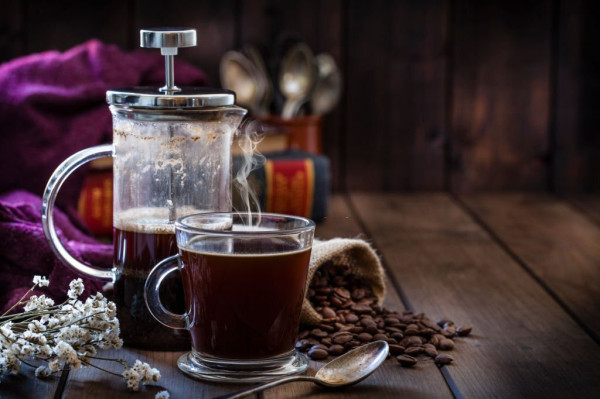 8 Minuman Penyebab Kolesterol Tinggi yang Sebaiknya Tidak Dikonsumsi Setiap Hari
