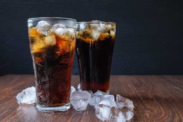 8 Minuman Penyebab Kolesterol Tinggi yang Sebaiknya Tidak Dikonsumsi Setiap Hari