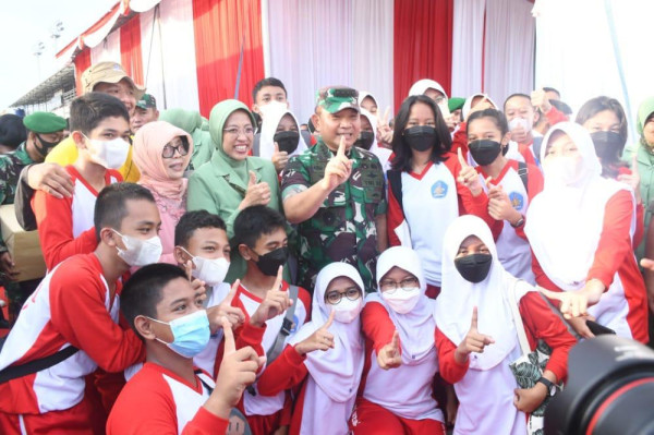 Resmikan Lapangan Sepakbola Jenderal Soedirman, KASAD Dudung: Buat Bangsa Jangan Banyak Pikir
