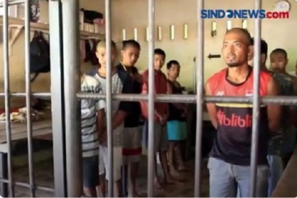 8 Tersangka Kerangkeng Manusia Bupati Langkat Diserahkan ke Kejaksaan