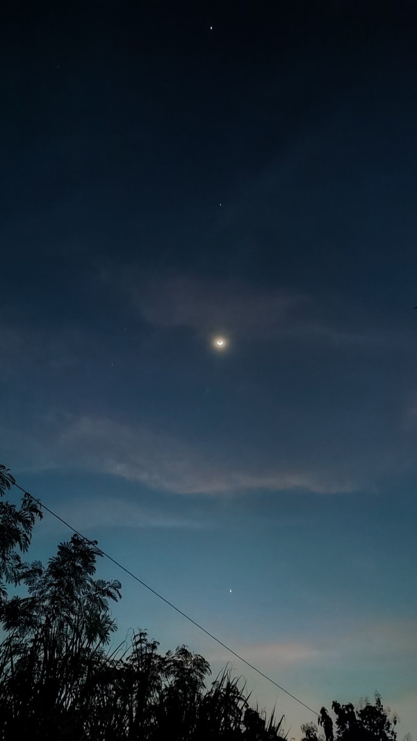 Ini Hasil Foto Warganet Berburu Fenomena Langka 5 Planet Sejajar