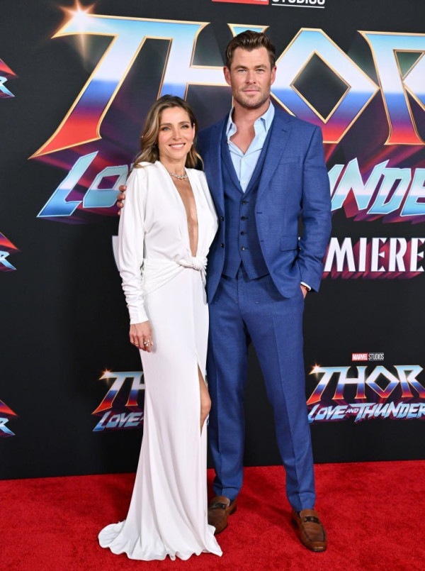 Potret Chris Hemsworth dan Natalie Portman di Red Carpet Pemutaran Perdana Thor: Love And Thunder
