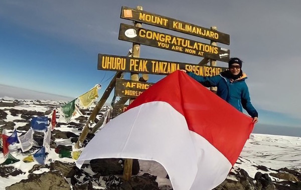 4 Tempat Wisata di Dunia dengan Ketinggian Ekstrem, Nomor 3 Favorit Pendaki Pemula