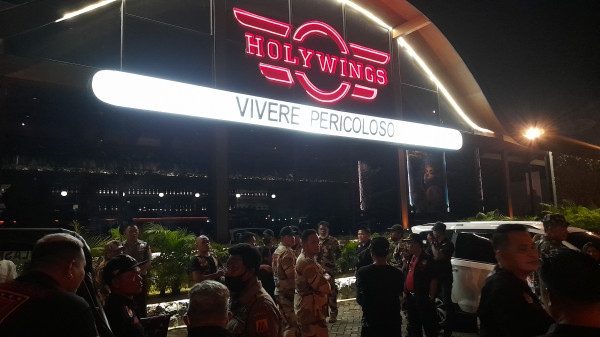 Menyusul di Jakarta, Holywings Manado juga Digeruduk Anggota Ormas Adat LMI