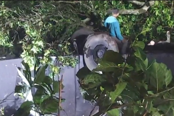 Bus Pariwisata Terjun ke Jurang Sedalam 25 Meter di Tasikmalaya, Begini Penampakannya