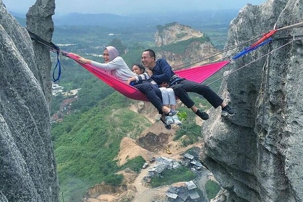 4 Spot Wisata Ekstrem di Dekat Jakarta, Cocok buat Penggemar Tantangan