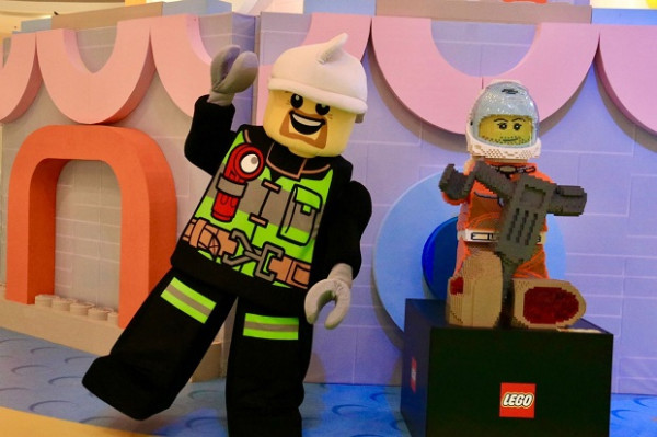 Lego 90 Years Of Play At Central Park Mall