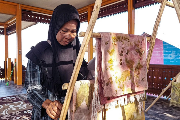 Melirik Potensi Ecoprint Desa Suak Gual, Siap Dipamerkan di G-20