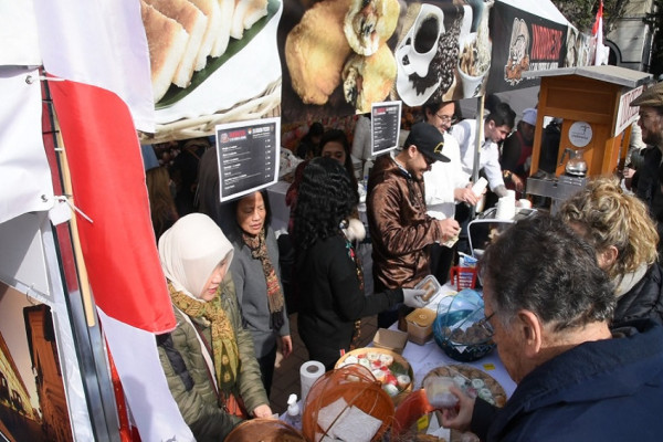 Indonesia Spice Up the World di ASEAN Bazaar Jadi Ajang Kenalkan Kuliner RI di Buenos Aires