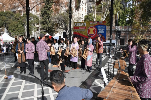 Indonesia Spice Up the World di ASEAN Bazaar Jadi Ajang Kenalkan Kuliner RI di Buenos Aires