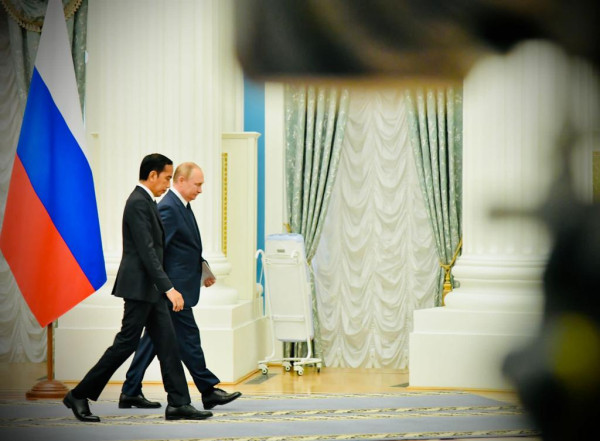 Jokowi Bertemu Presiden Rusia Vladimir Putin di Istana Kremlin