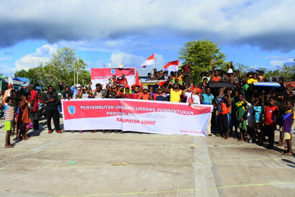 UU Pembentukan Provinsi Papua Selatan Disahkan, Masyarakat Asmat Pawai Keliling