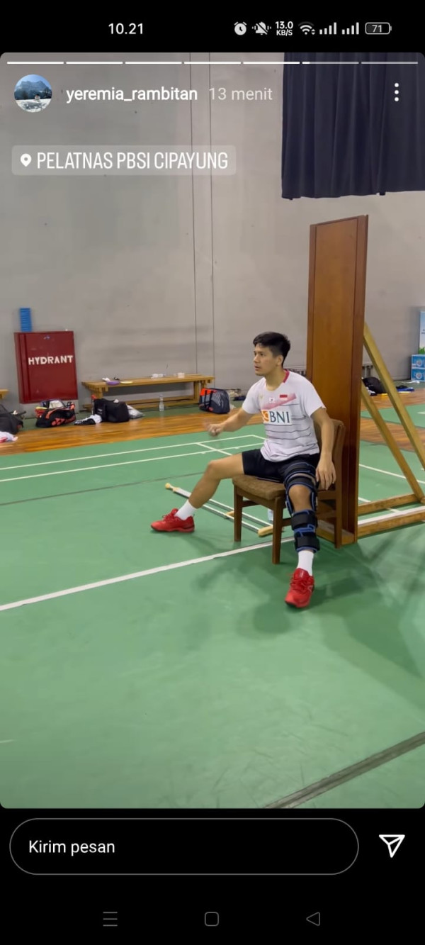 Salut! Meski Cedera Lutut, Yeremia Rambitan Latihan Sambil Duduk