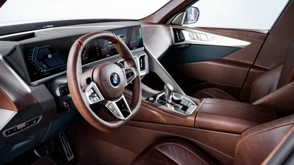 BMW M Habis-habisan Kena Bully karena Minta Pendapat di Facebook