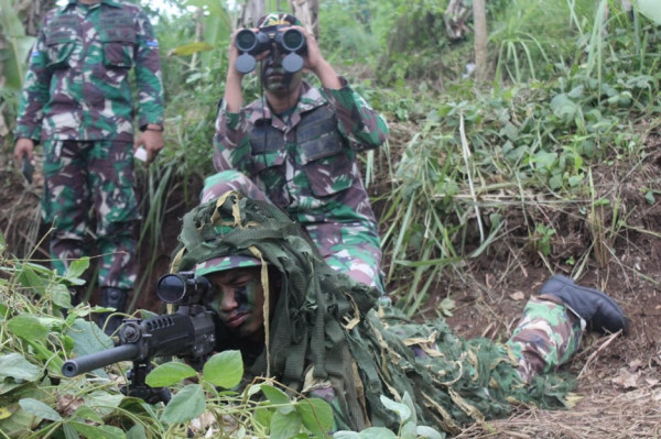 Terjun ke Medan Tempur, Pasukan Yonif 7 Marinir Lakukan Serangan Mematikan