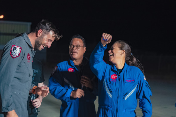Virgin Orbit Sukses Luncurkan Satelit di Malam Hari, Pertama di Dunia
