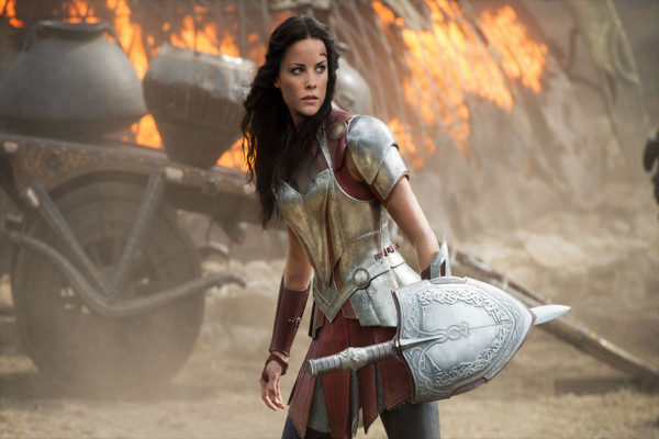 Teori: Thor akan Mati di Akhir Film Love and Thunder