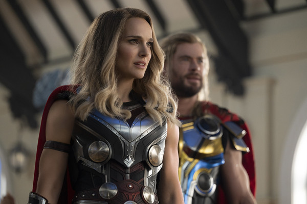 Review Film Thor: Love and Thunder: Dramatis dan Full Guns N Roses