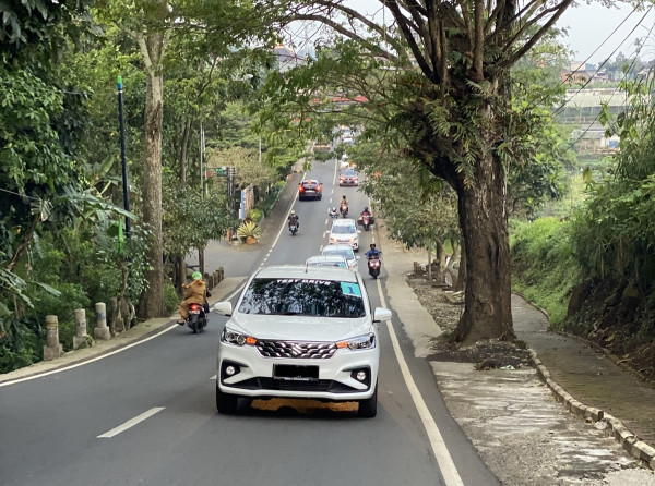 Apa Kelebihan Low MPV Bermesin Hybrid di Indonesia?