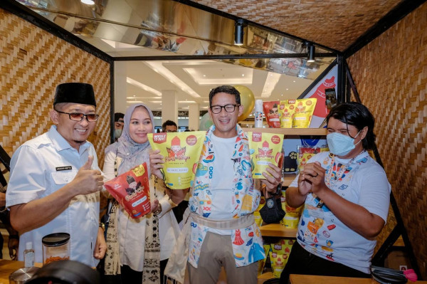 Hadiri AKI 2022 di Sumbar, Sandiaga Uno Ajak Generasi Muda Padang Manfaatkan Peluang Sektor Ekraf