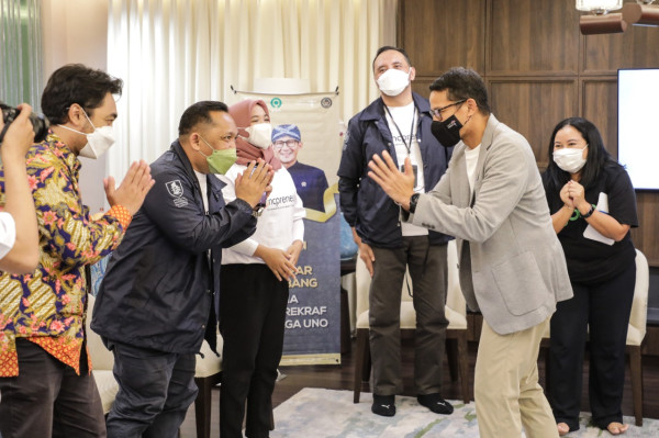 Lewat Kolaborasi, Sandiaga Uno Dorong UMKM Naik Kelas