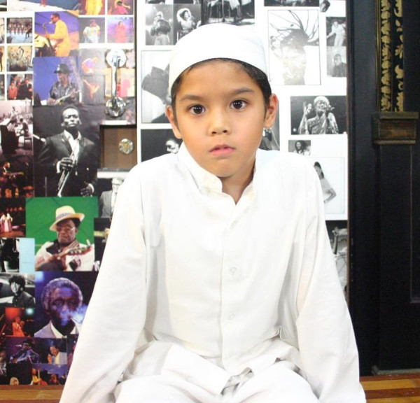 3 Potret Masa Kecil Al Ghazali, Ganteng Sejak Lahir