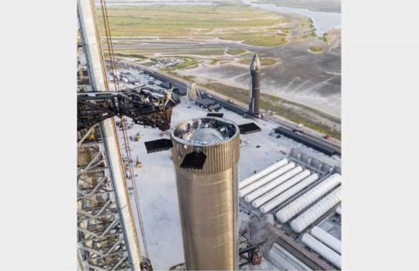 Roket Super Besar Misi ke Mars Milik Elon Musk Meledak