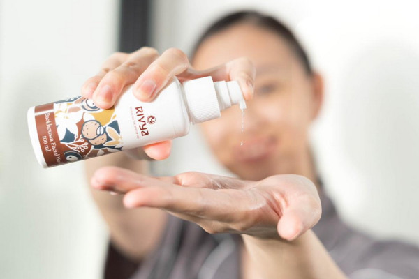 Rivya Perkenalkan Skincare dengan Ekstrak Backhousia Pertama di Indonesia