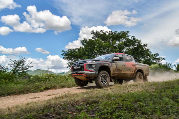 Mitsubishi Triton Ralliart Jalani Uji Coba Ekstrem buat Balapan di Thailand