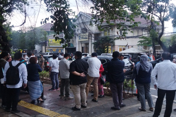 Respons Perizinan Bar, Menteri Bahlil Datangi Holywings