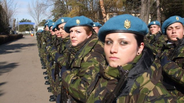 Negara-negara dengan Tentara Wanita Cantik di Dunia
