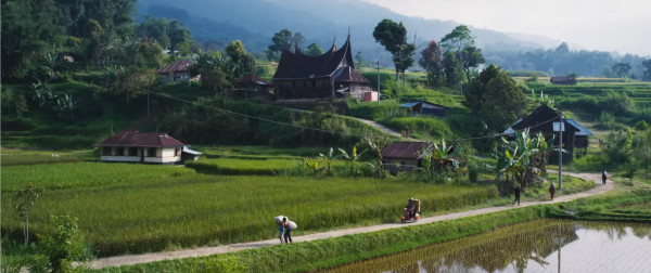 CERMIN: Perjalanan Membawamu