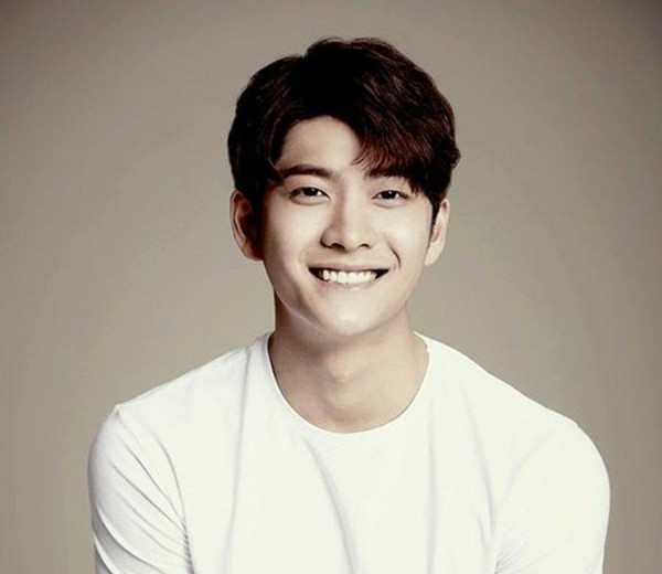 6 Fakta Kang Tae-Oh Aktor Extraordinary Attorney Woo, Pernah Jadi Model Video SNSD