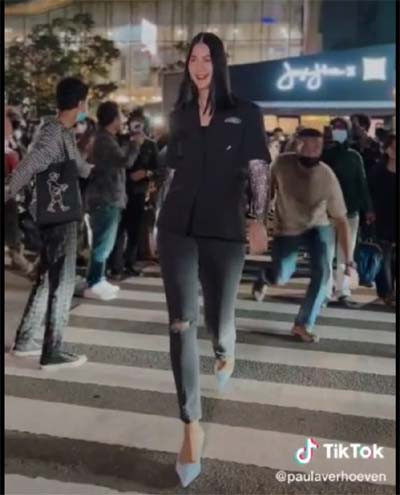 Paula Verhoeven Ikut Ramaikan Citayam Fashion Week, Netizen: Suhu Nih Bos