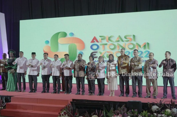 Bupati Winarti Hadiri Pembukaan APKASI Otonomi Expo 2022